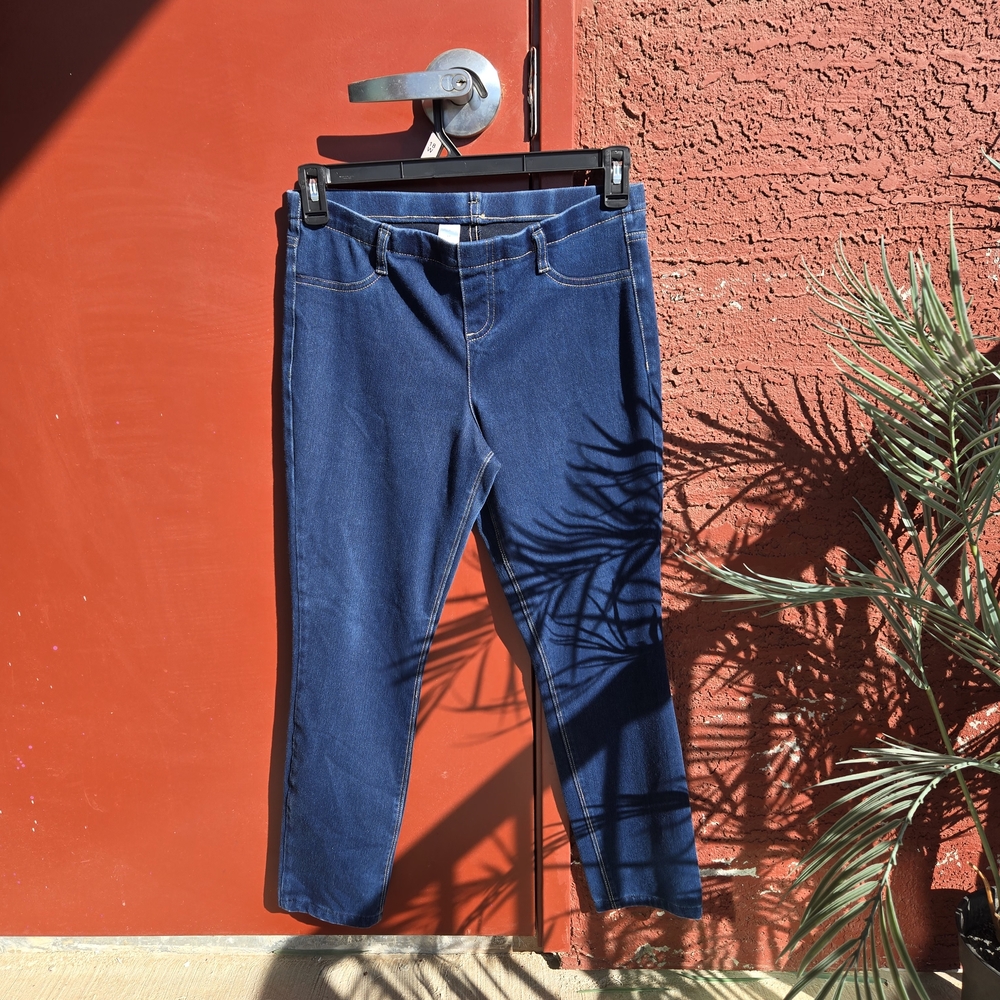 💣3/$15 Mixit Dark Blue Capri Skinny Jeans